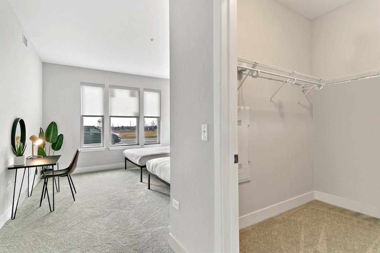 오크브룩테라스 Bright & Comfortable Oakbrook 2Br Apt Free Parking - Ob 1 아파트 외부 사진