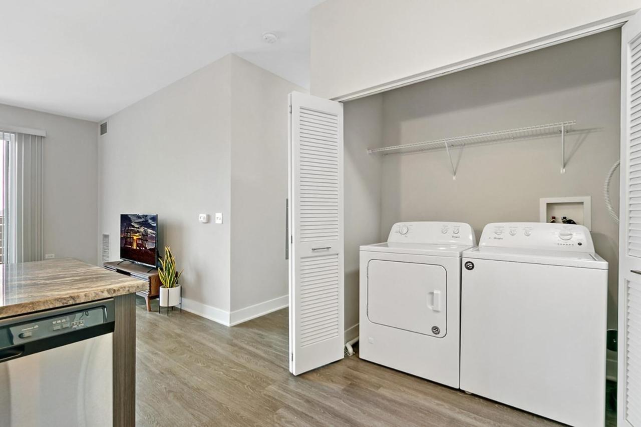 오크브룩테라스 Bright & Comfortable Oakbrook 2Br Apt Free Parking - Ob 1 아파트 외부 사진